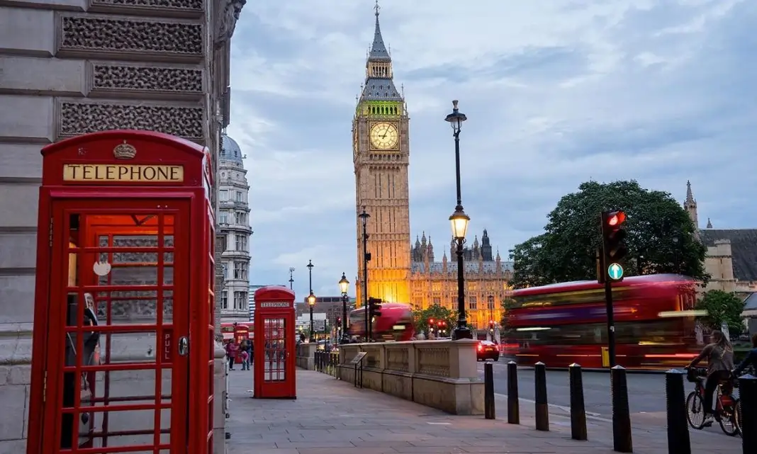 Luxury private driver in London