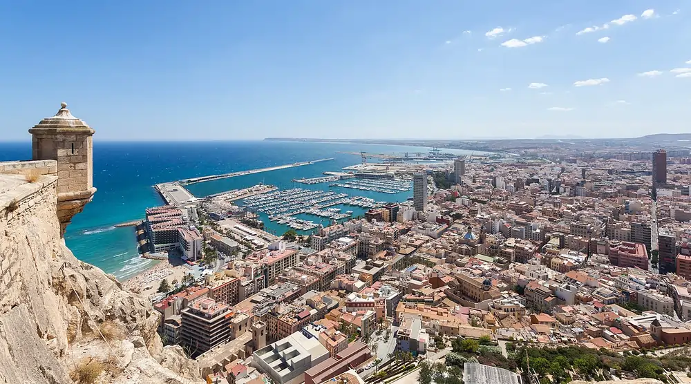 Exploring Alicante with a private chauffeur