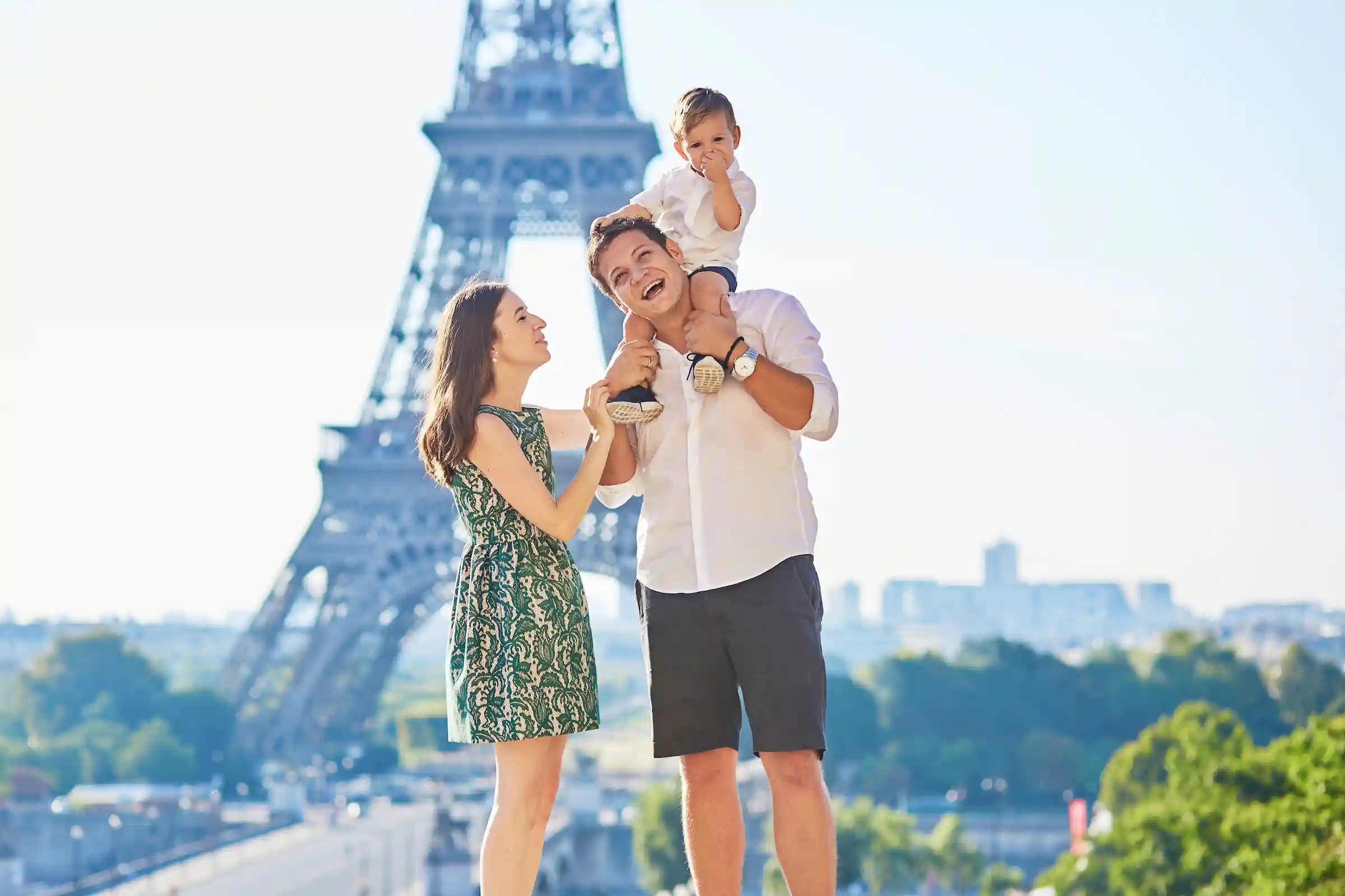 Family visit Eiffel Tower Paris — guided city tour with dedicated driver
