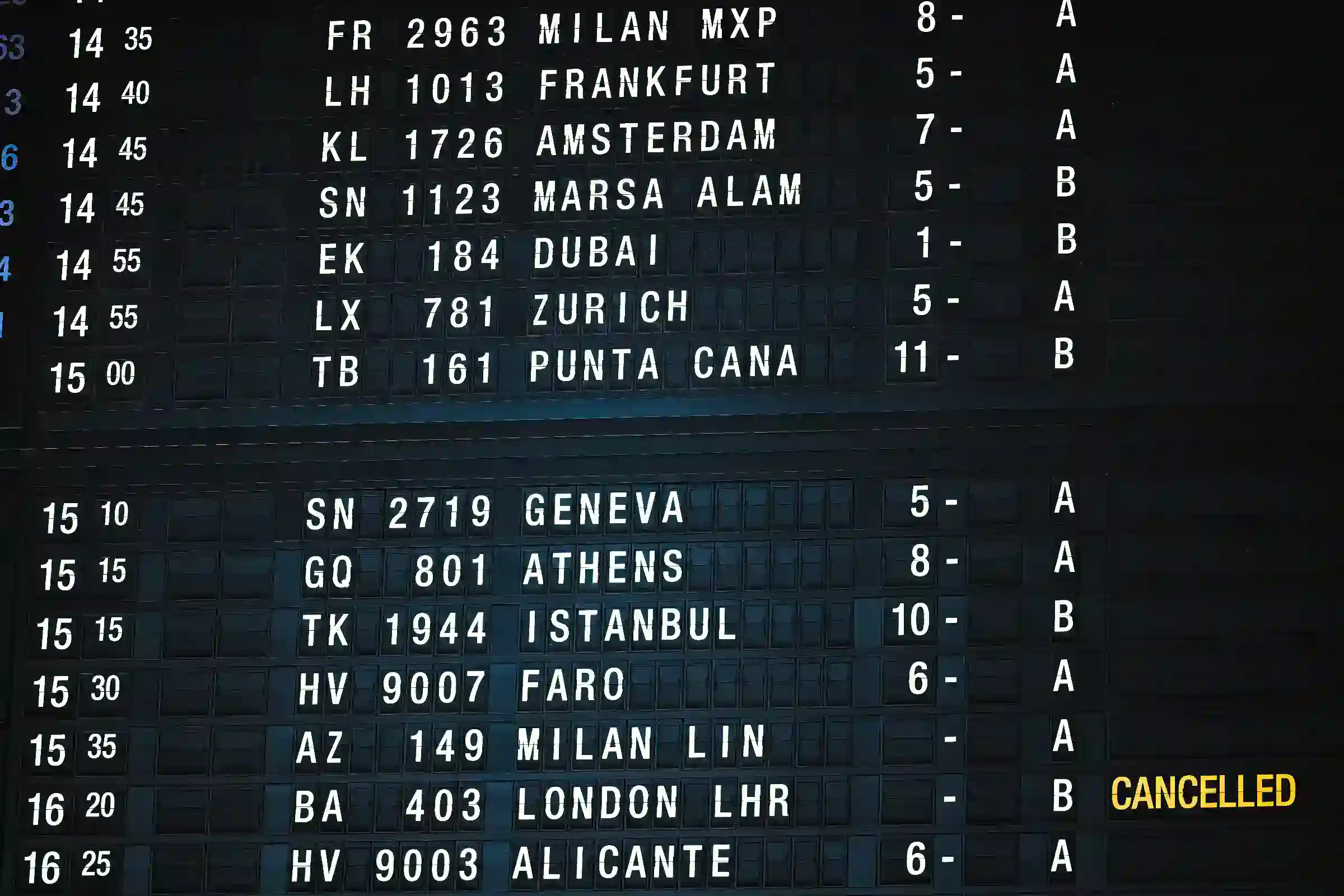 Private chauffeur airport transfer Alicante ALC — arrivals terminal