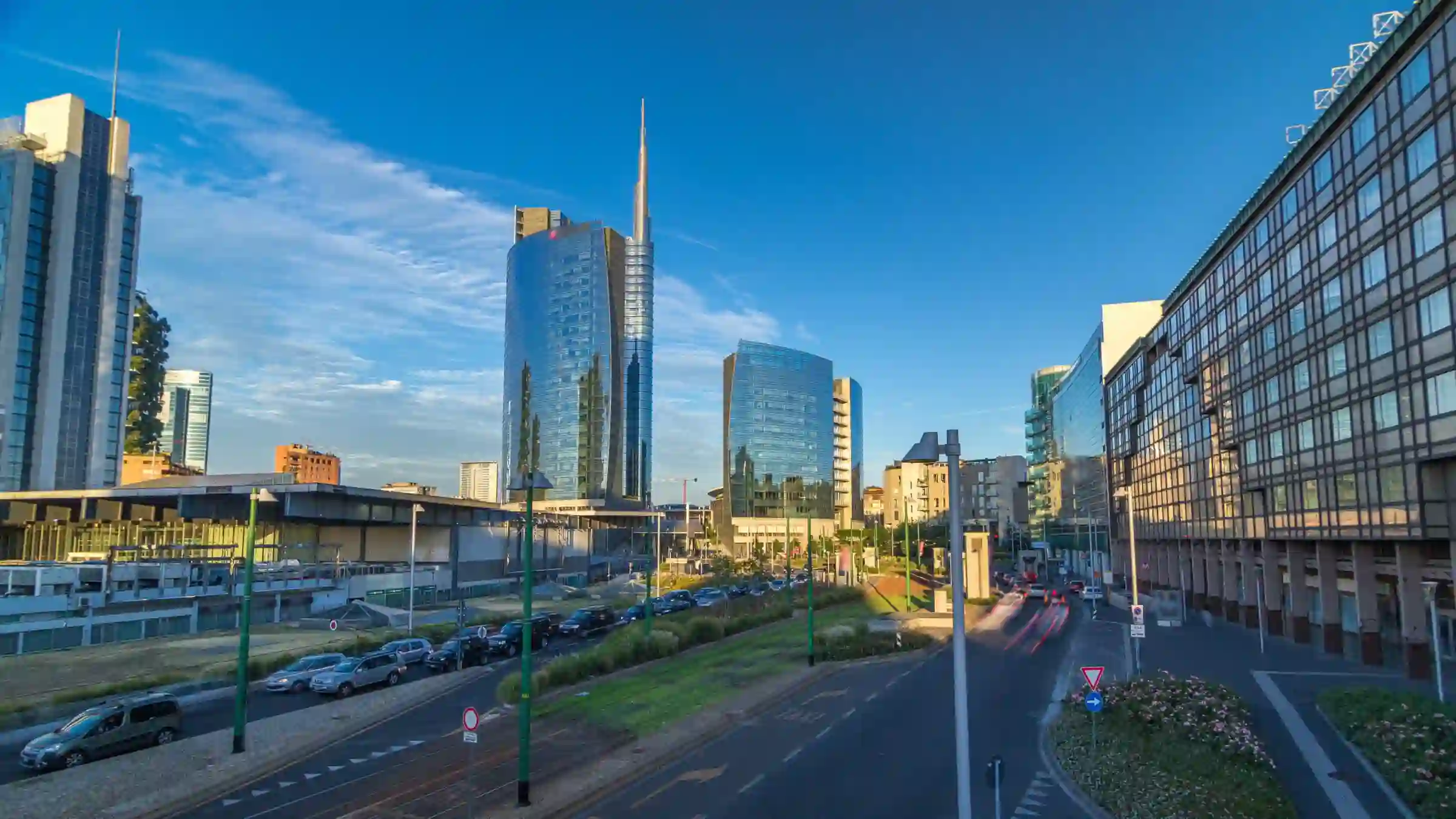 Executive chauffeur service Milan — Porta Nuova business district skyline