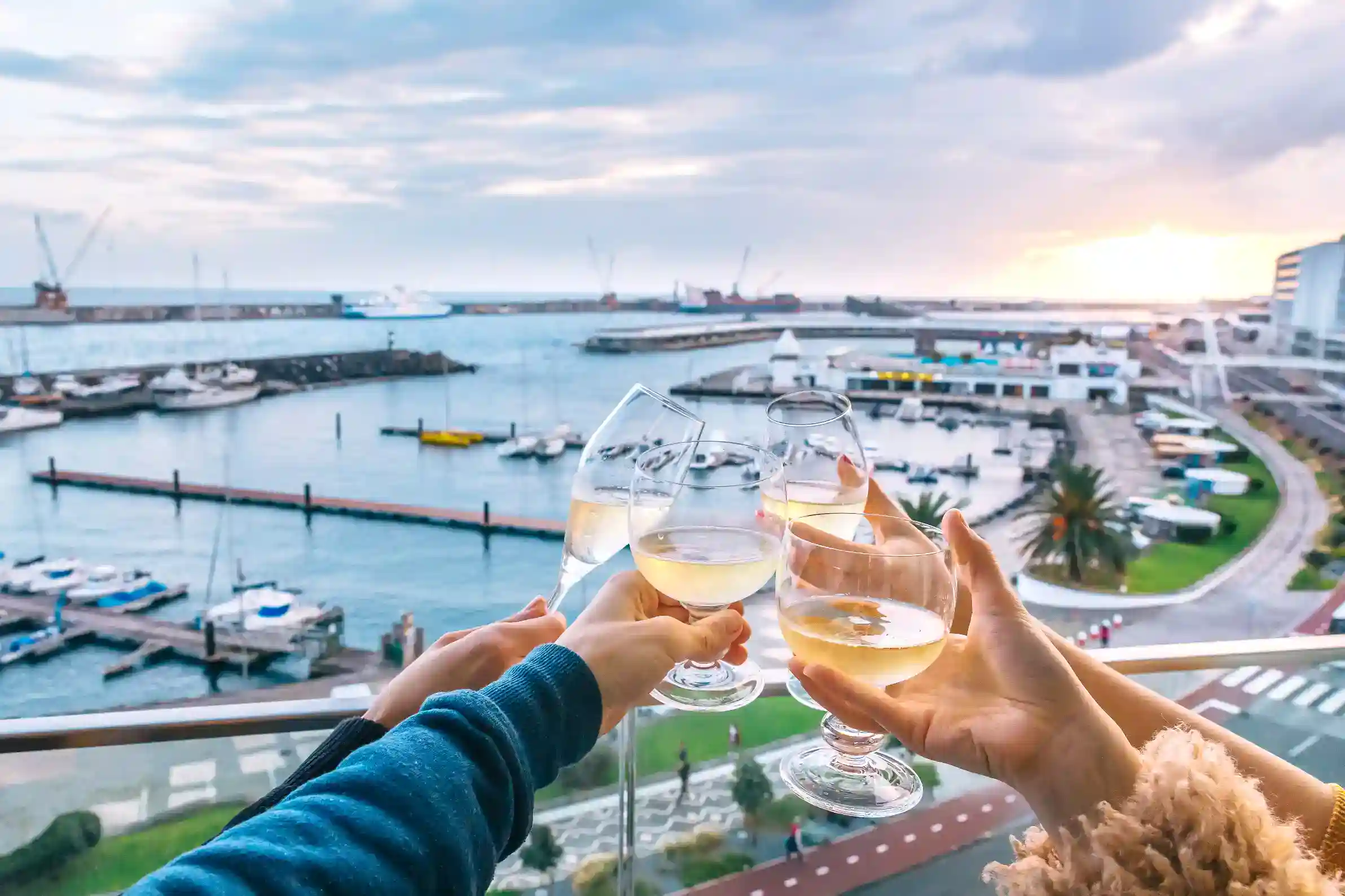 Rooftop bar by night — gala evening on the French Riviera